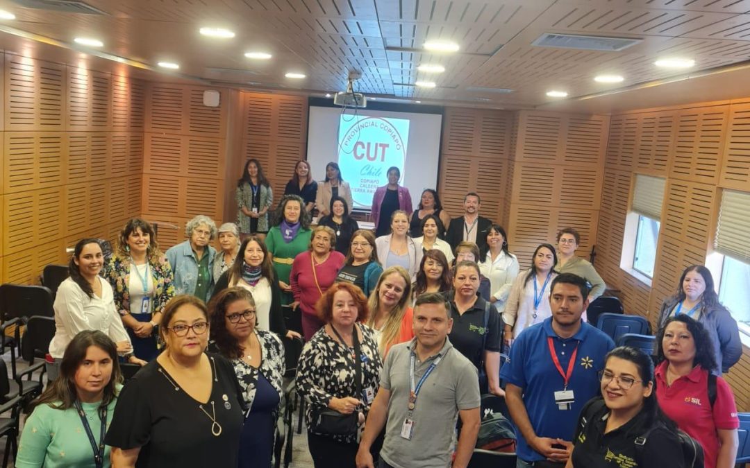 Presidenta del Sindicato participa en conversatorio de mujeres líderes en Copiapó